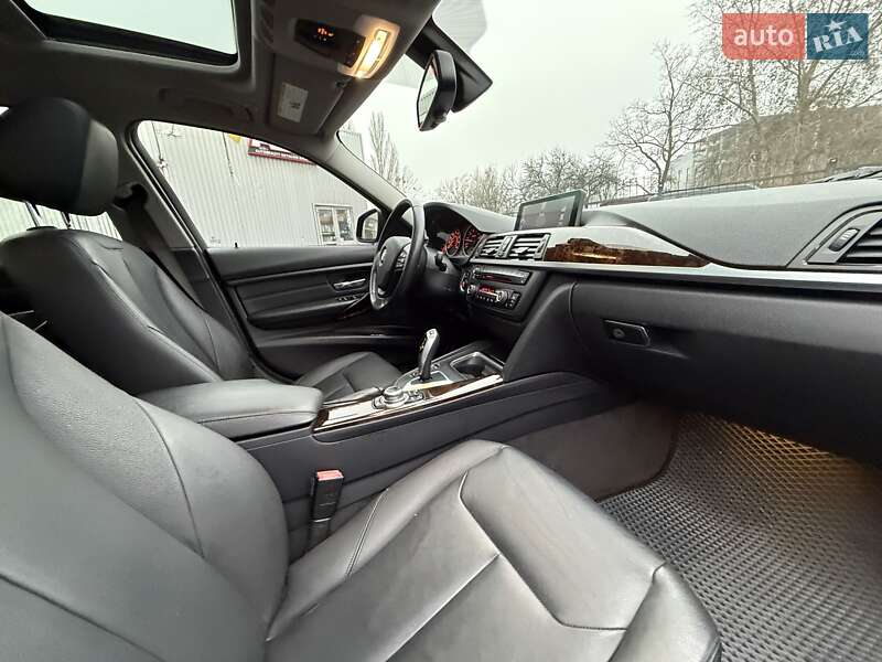 Седан BMW 3 Series 2013 в Киеве