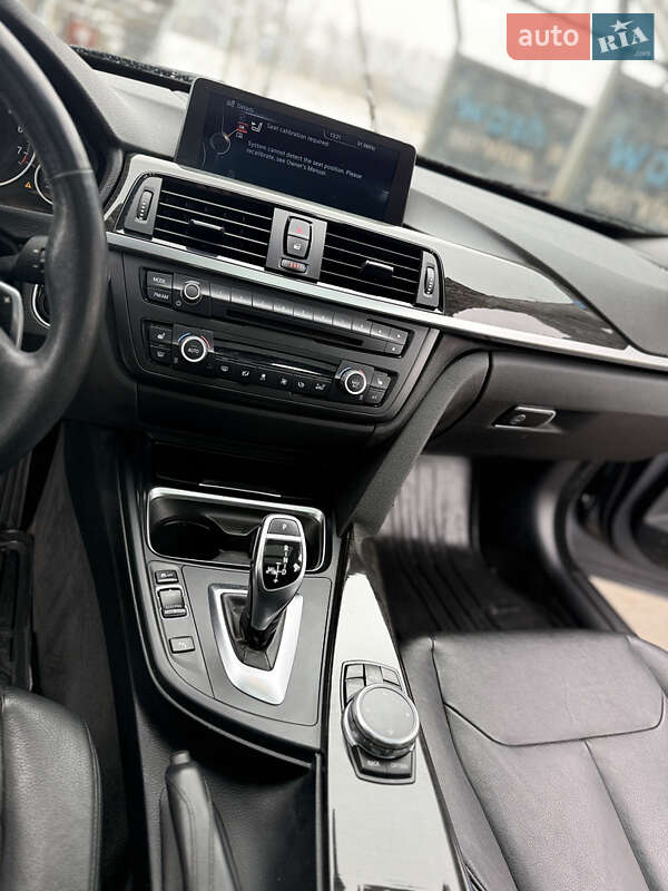 Седан BMW 3 Series 2014 в Львове