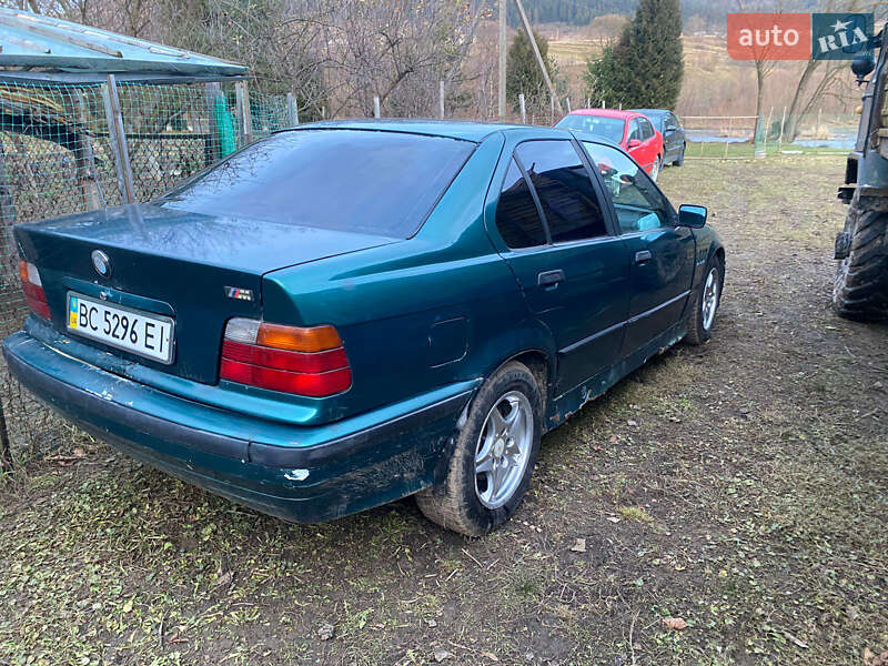 Седан BMW 3 Series 1991 в Турці