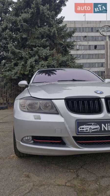 Универсал BMW 3 Series 2006 в Николаеве фото 4 Универсал BMW 3 Series 2006 в Николаеве