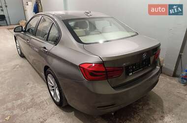 Седан BMW 3 Series 2016 в Дніпрі