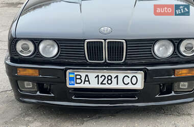 Седан BMW 3 Series 1986 в Олександрії
