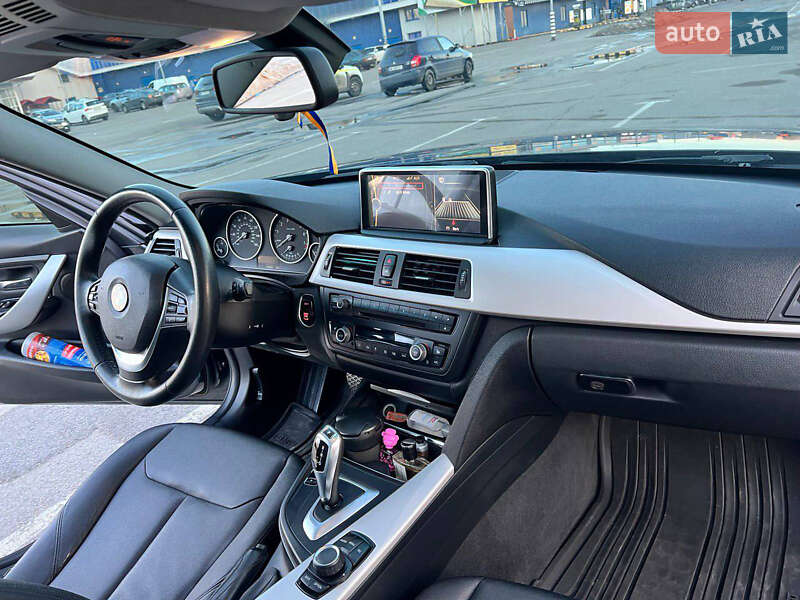 Седан BMW 3 Series 2013 в Дніпрі