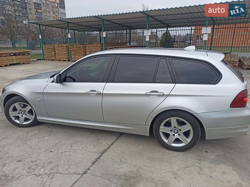 Універсал BMW 3 Series 2009 в Дніпрі фото 14 Універсал BMW 3 Series 2009 в Дніпрі