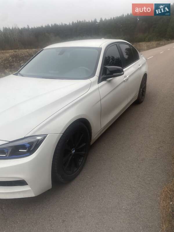 Седан BMW 3 Series 2013 в Кам'янці-Бузькій фото 8 Седан BMW 3 Series 2013 в Кам'янці-Бузькій