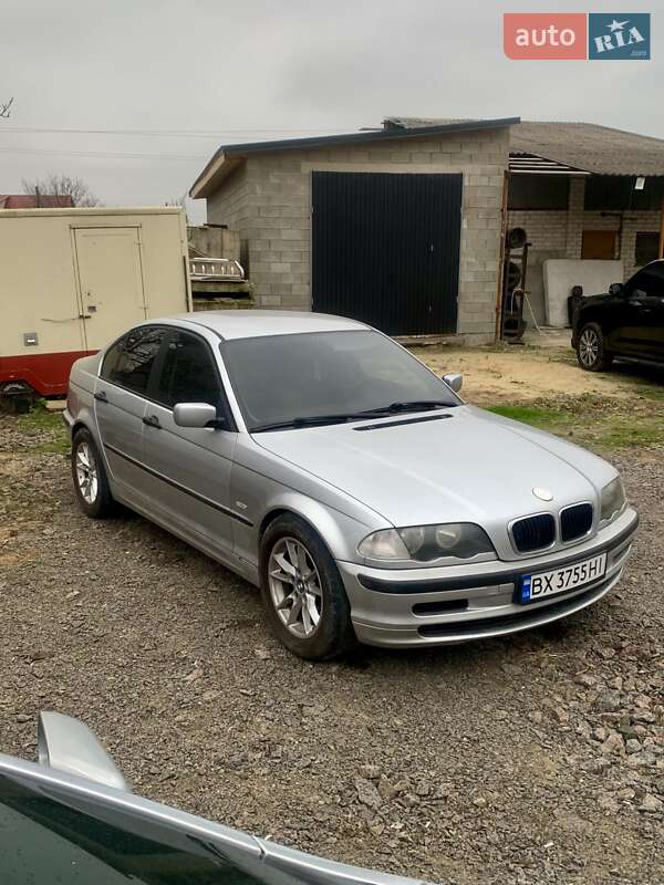 Седан BMW 3 Series 2001 в Кременці