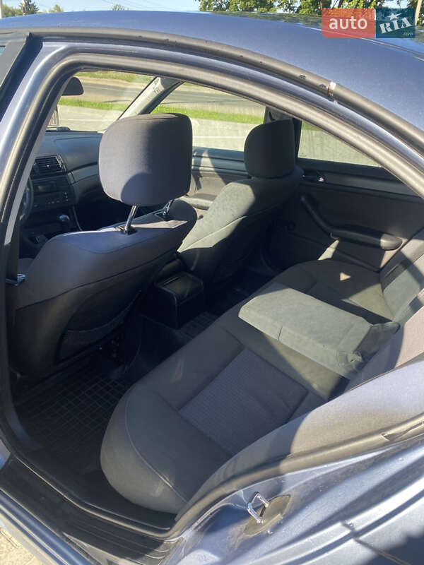 Седан BMW 3 Series 2002 в Самборе