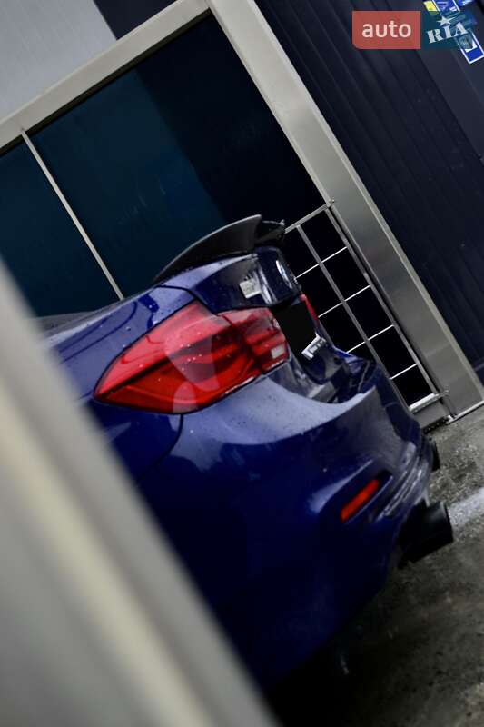 Седан BMW 3 Series 2016 в Черкасах