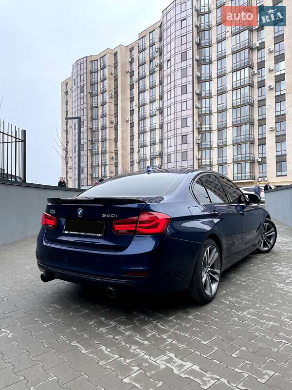 Седан BMW 3 Series 2016 в Черкасах
