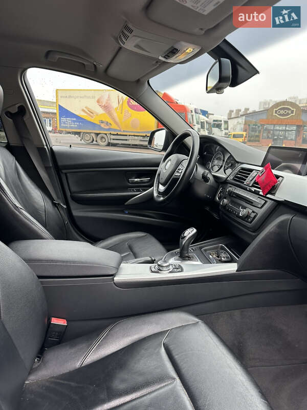Седан BMW 3 Series 2012 в Одесі