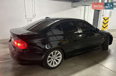Седан BMW 3 Series 2011 в Николаеве