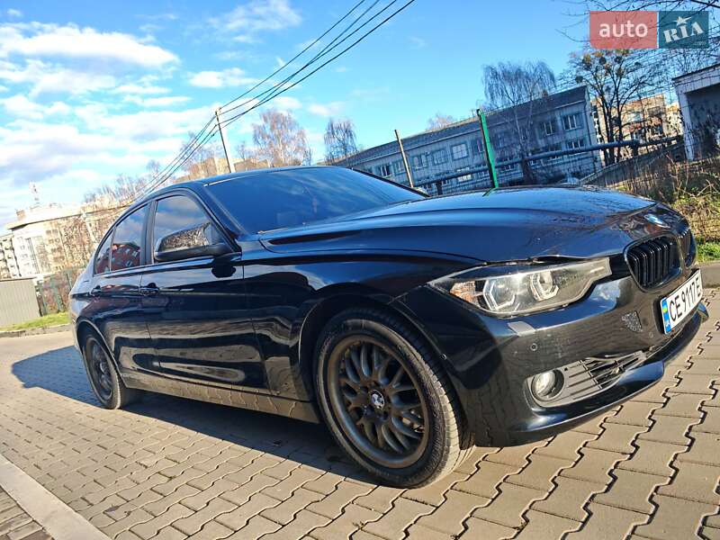 Седан BMW 3 Series 2014 в Чернівцях