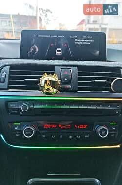 Седан BMW 3 Series 2014 в Черновцах