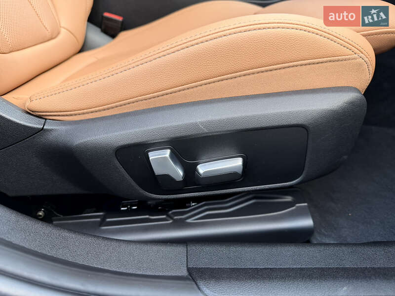 Седан BMW 3 Series 2022 в Одесі