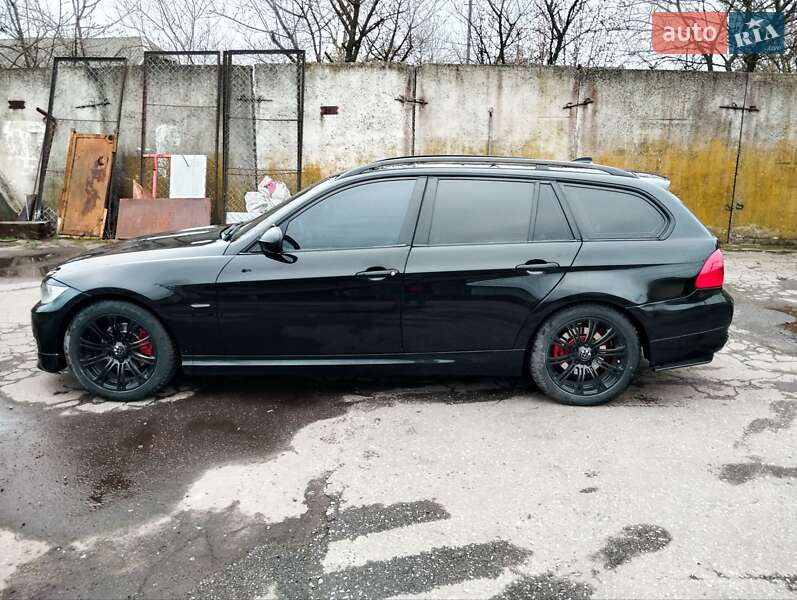 Универсал BMW 3 Series 2009 в Львове
