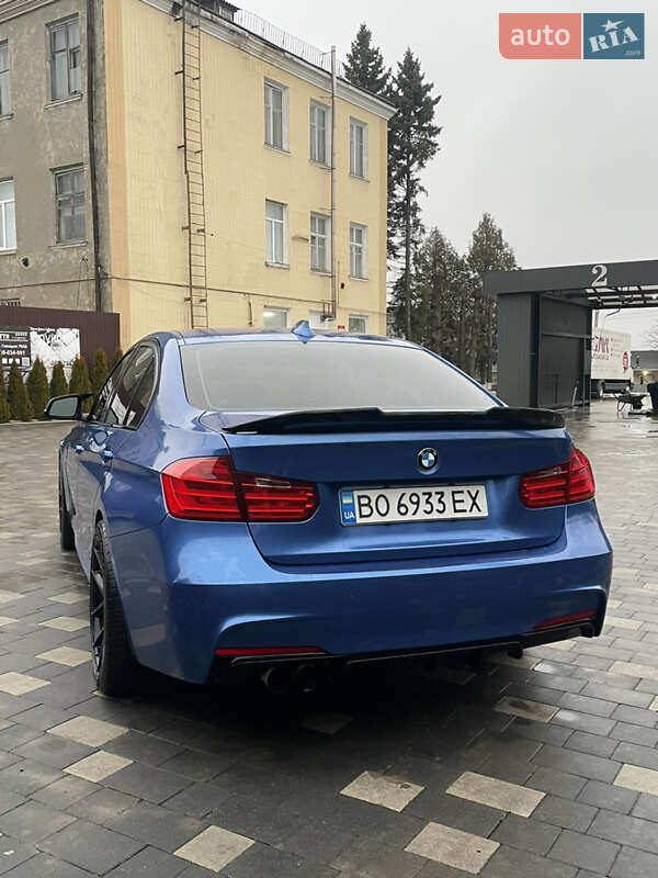 Седан BMW 3 Series 2012 в Бучачі