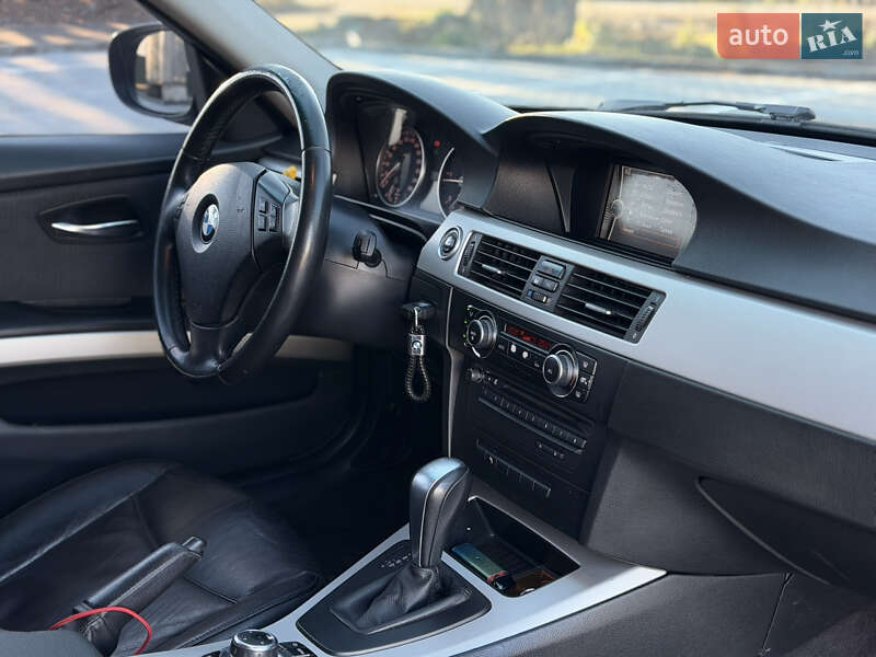 Седан BMW 3 Series 2010 в Виннице фото 20 Седан BMW 3 Series 2010 в Виннице