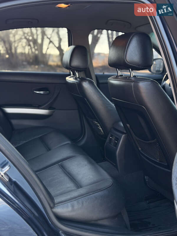 Седан BMW 3 Series 2010 в Виннице фото 23 Седан BMW 3 Series 2010 в Виннице