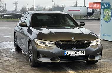 Седан BMW 3 Series 2019 в Дніпрі