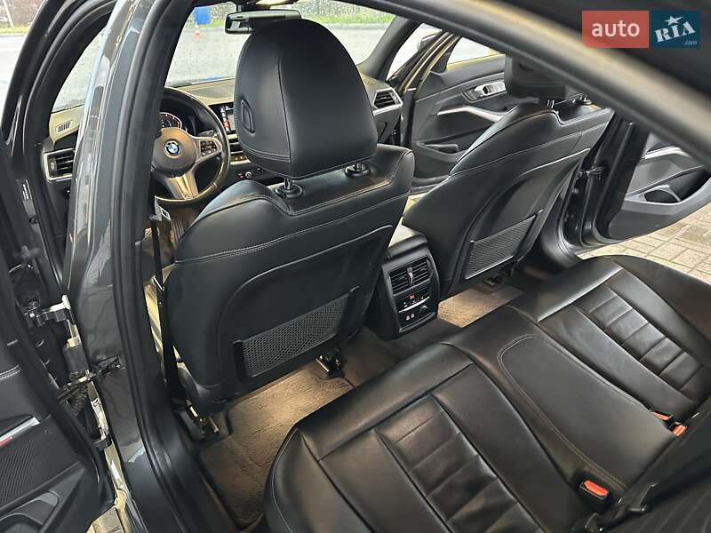 Седан BMW 3 Series 2019 в Днепре фото 45 Седан BMW 3 Series 2019 в Днепре