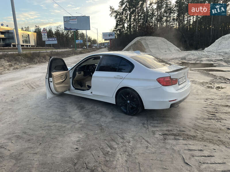 Седан BMW 3 Series 2012 в Києві