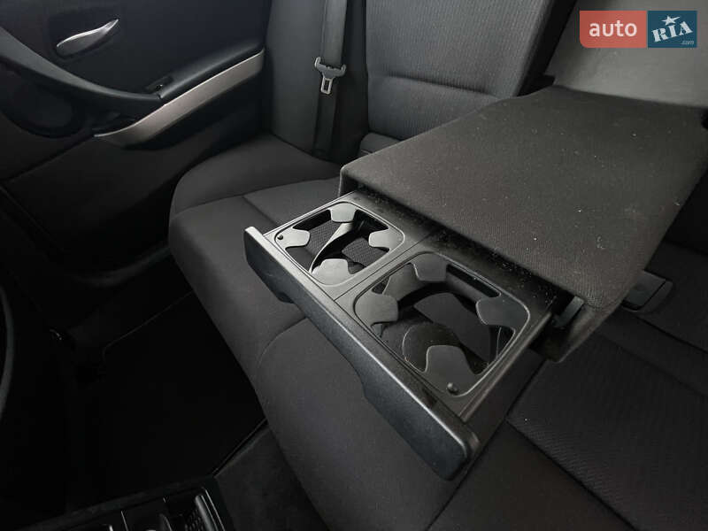 Універсал BMW 3 Series 2010 в Рівному