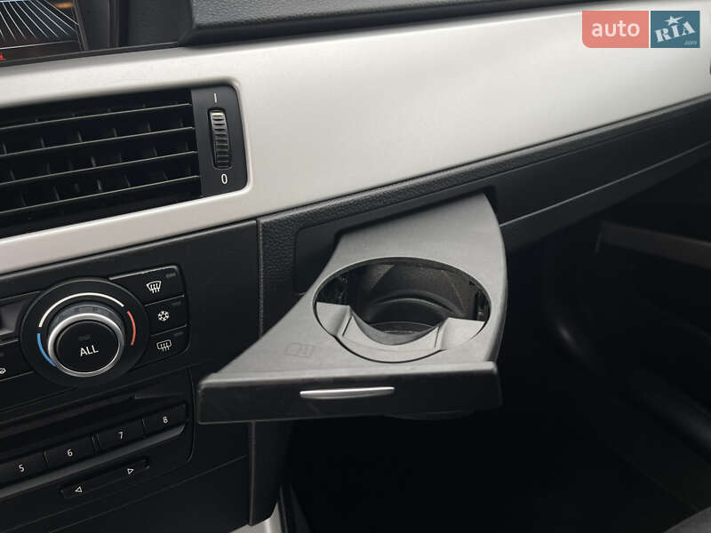 Універсал BMW 3 Series 2010 в Рівному