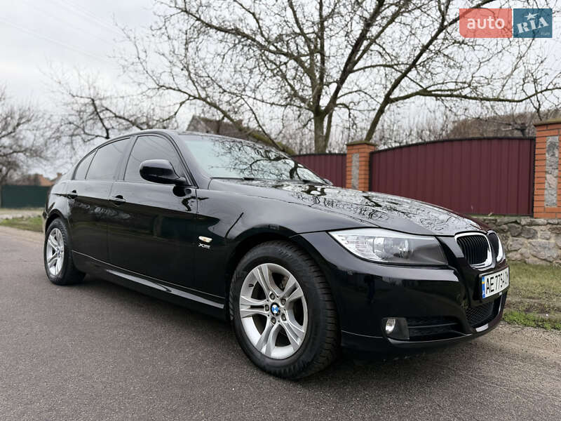 Седан BMW 3 Series 2011 в Днепре