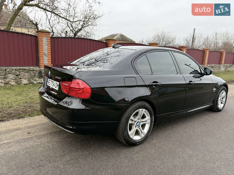Седан BMW 3 Series 2011 в Днепре