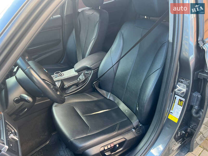 Седан BMW 3 Series 2012 в Марганце