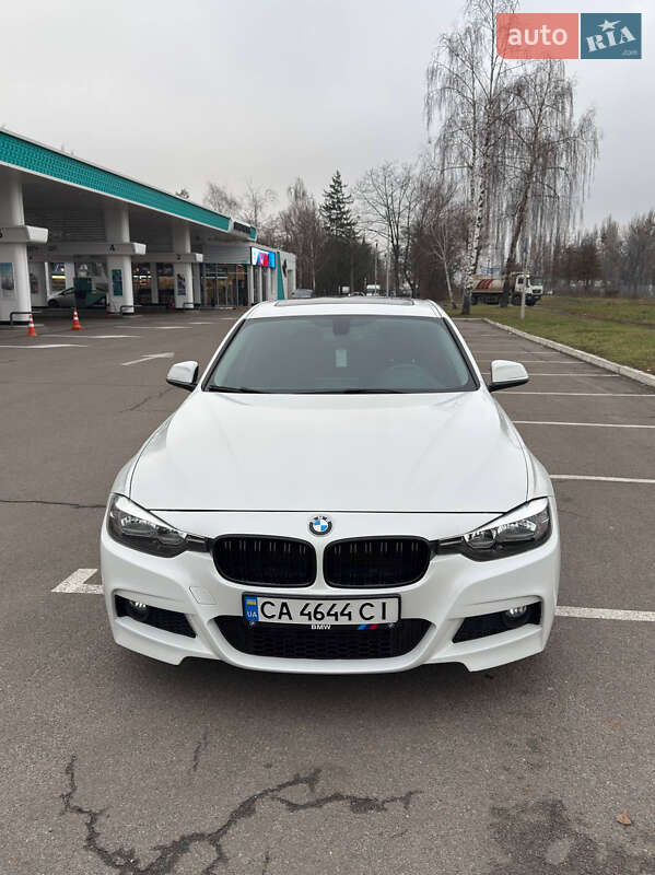 Седан BMW 3 Series 2016 в Киеве