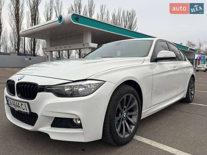 BMW 3 Series 2016