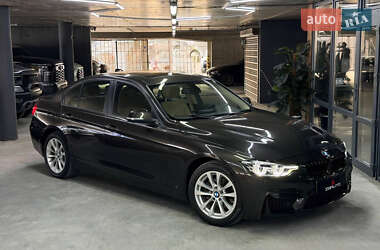 Седан BMW 3 Series 2017 в Одесі