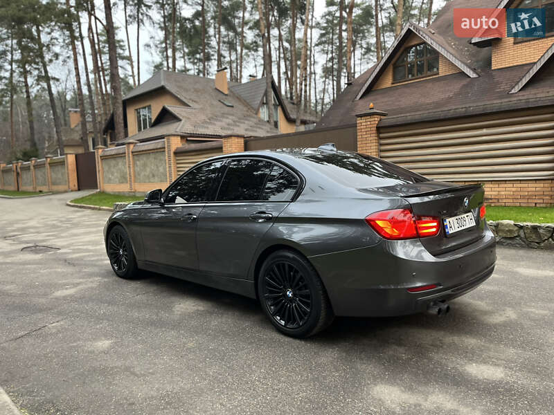 Седан BMW 3 Series 2013 в Чернигове