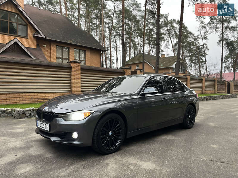 Седан BMW 3 Series 2013 в Чернигове