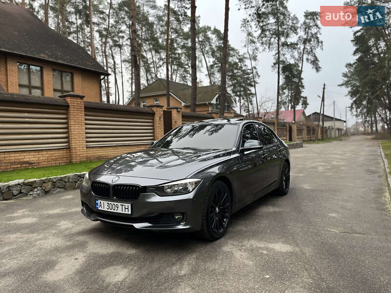 Седан BMW 3 Series 2013 в Чернигове