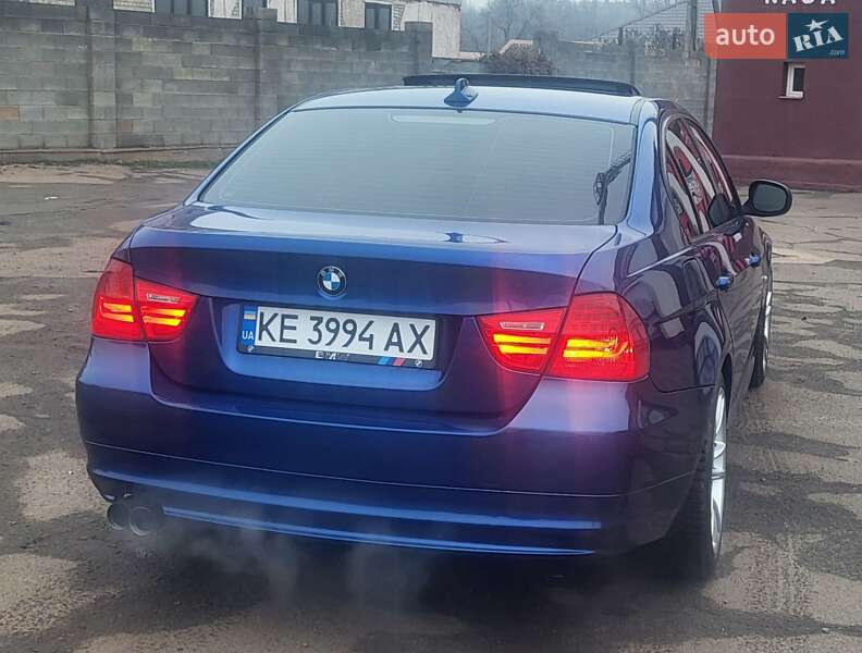 Седан BMW 3 Series 2010 в Кривому Розі