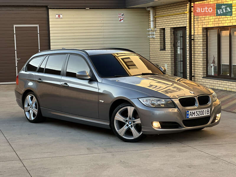 BMW 3 Series 2011 BMW 3 Series 2011