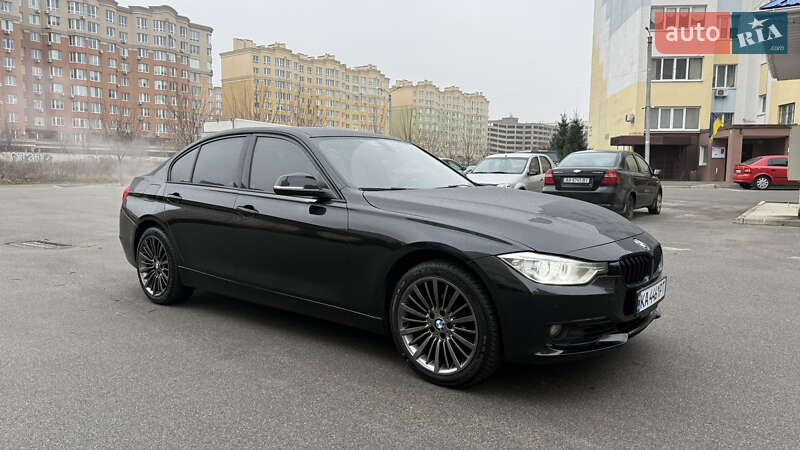 Седан BMW 3 Series 2014 в Києві