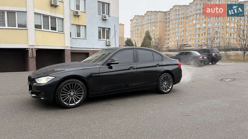 Седан BMW 3 Series 2014 в Києві