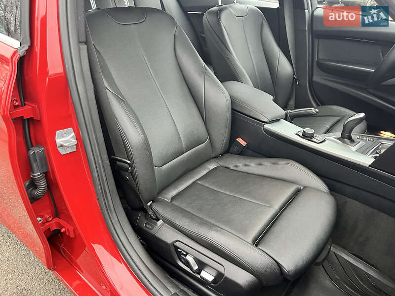 Седан BMW 3 Series 2018 в Києві