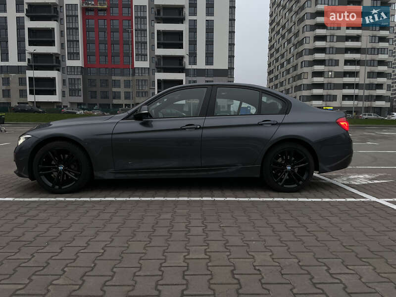 Седан BMW 3 Series 2015 в Києві