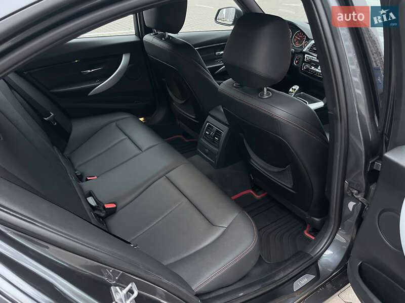 Седан BMW 3 Series 2015 в Києві