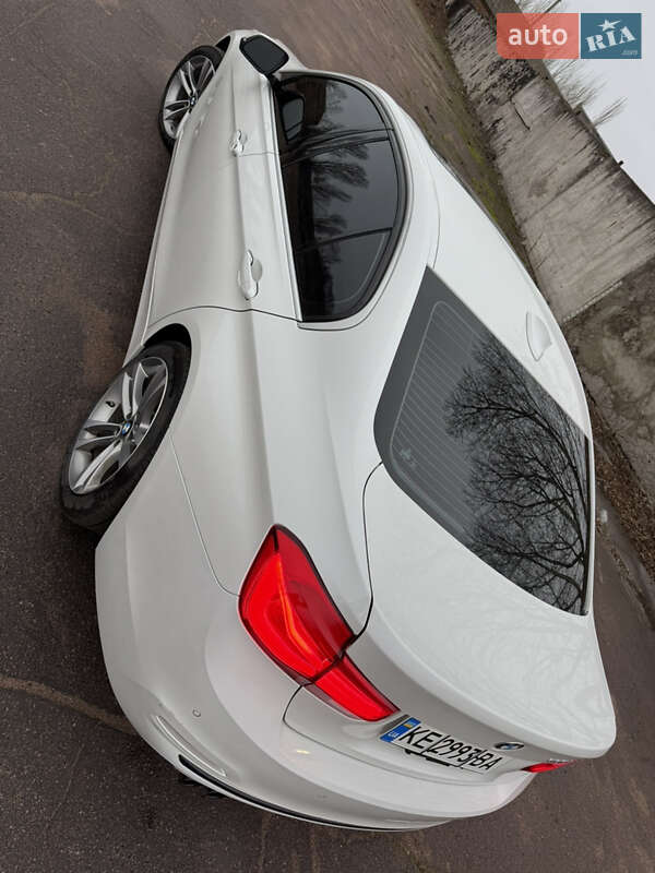 Седан BMW 3 Series 2017 в Кам'янському