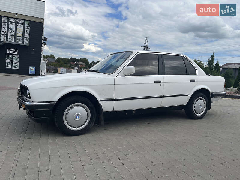 Седан BMW 3 Series 1986 в Городенке