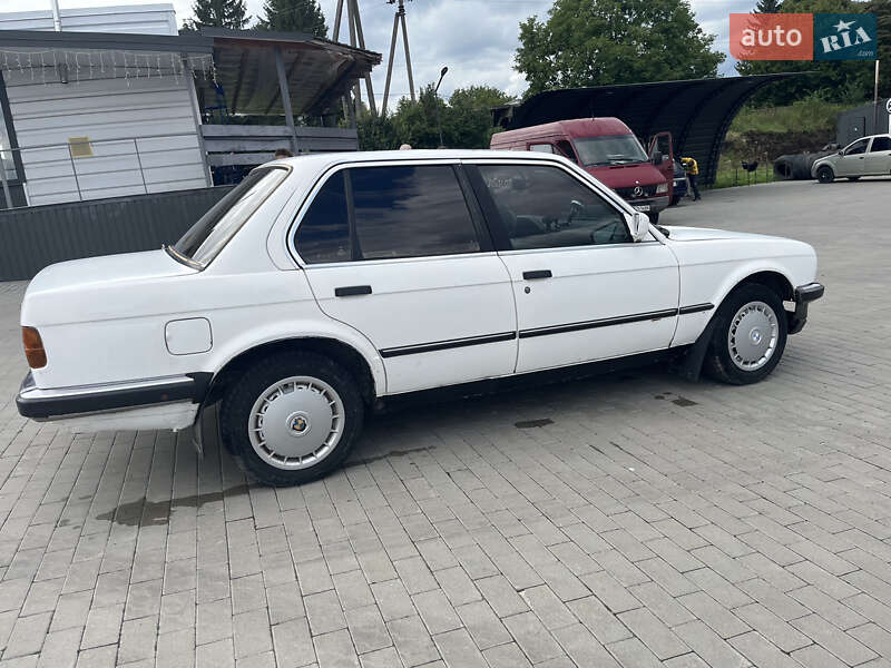 Седан BMW 3 Series 1986 в Городенке