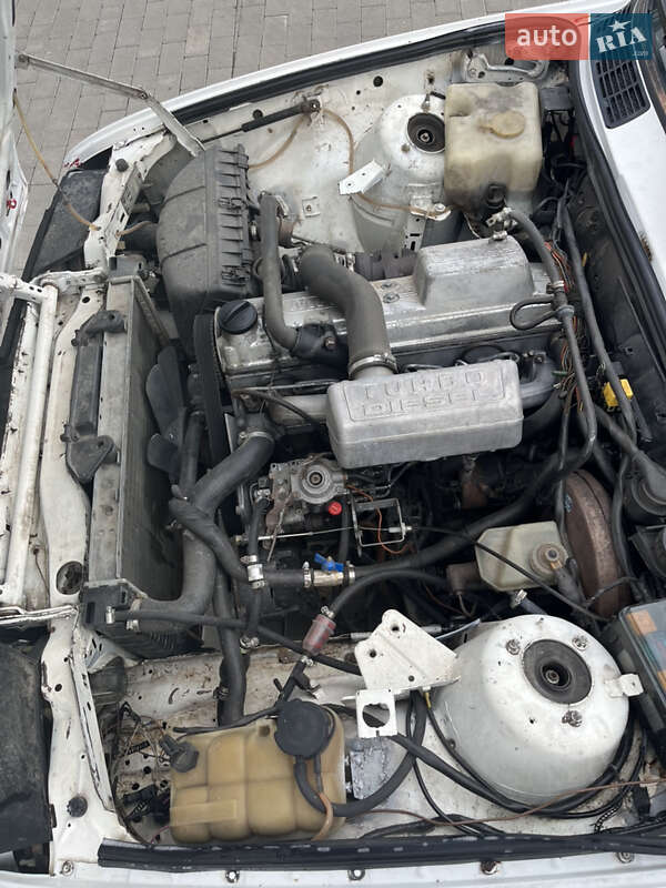 Седан BMW 3 Series 1986 в Городенке