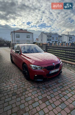 Седан BMW 3 Series 2015 в Львові