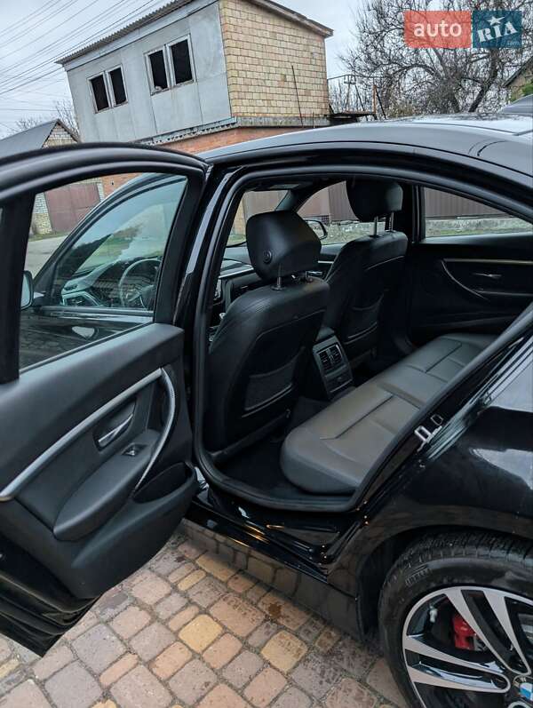 Седан BMW 3 Series 2018 в Києві