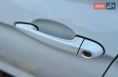 Седан BMW 3 Series 2016 в Дніпрі